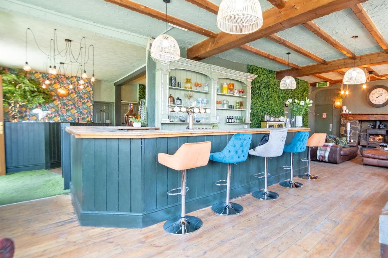 Entire Venue With Accommodation Sleeps Up To 19 - Waterfall Country Escape Wales Coelbren Exterior photo